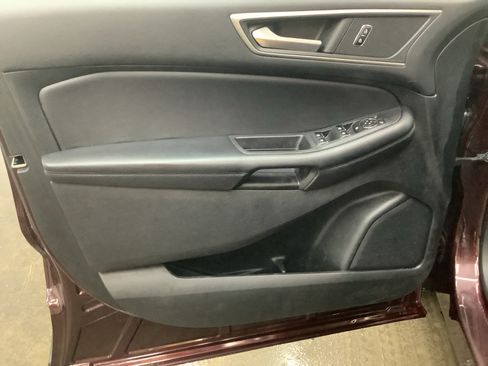 Used 2022 Ford Edge SEL w/ Convenience Package AWD/4WD image 11