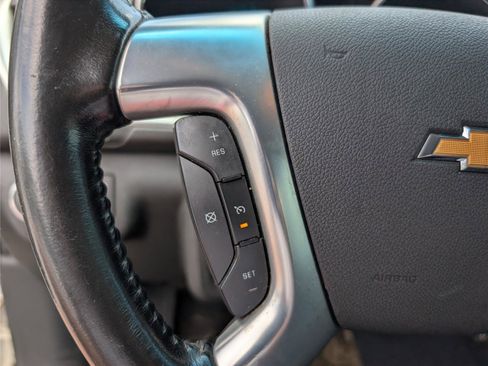 Used 2015 Chevrolet Traverse LT FWD image 22