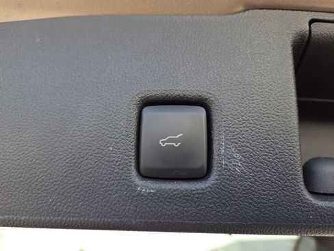 Used 2021 Ford Escape SEL w/ Technology Package AWD/4WD image 21