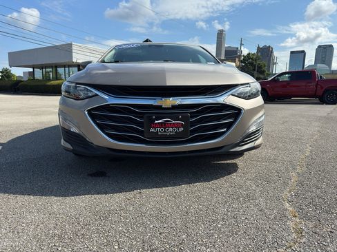 Used 2023 Chevrolet Malibu LT w/ Driver Confidence Package FWD image 3