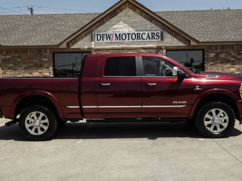Used 2021 RAM 2500 Limited AWD/4WD image 9