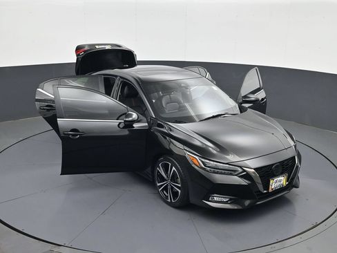 Used 2023 Nissan Sentra SR w/ SR Premium Package FWD image 30