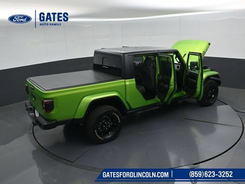 Used 2025 Jeep Gladiator Sport AWD/4WD image 50