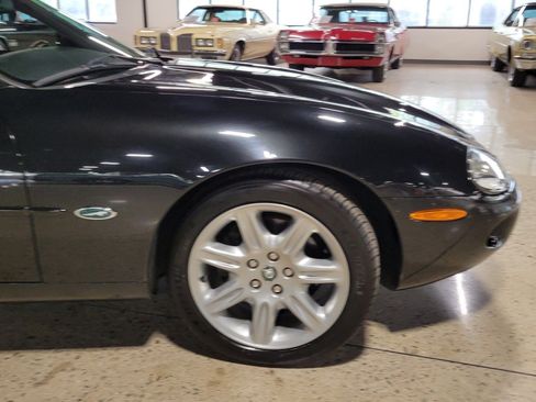Used 2000 Jaguar XK8 Convertible RWD image 40