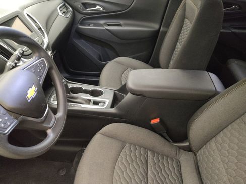 Used 2019 Chevrolet Equinox LT image 17