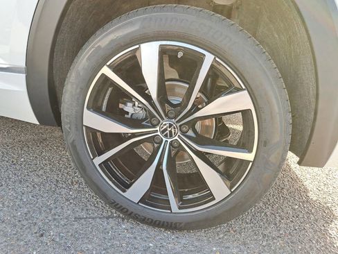 New 2026 Volkswagen Atlas SEL Premium R-Line image 29