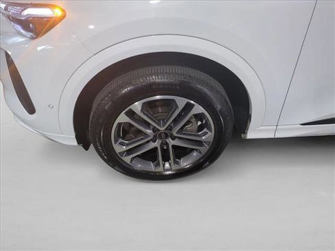 Certified 2025 Audi Q5 Premium Plus w/ Premium Plus image 27