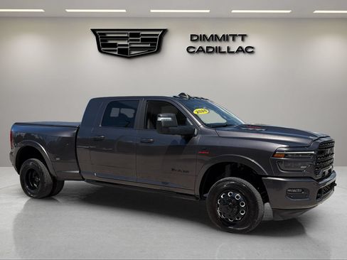 Used 2026 RAM 3500 Limited AWD/4WD image 7
