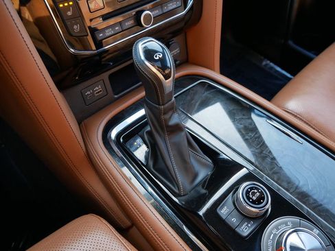 Used 2021 INFINITI QX80 Sensory w/ All-Season Package AWD/4WD image 26