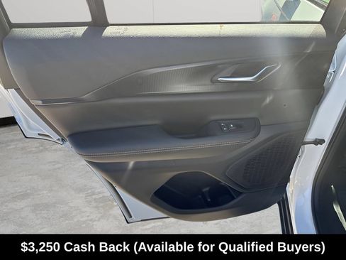 New 2025 Jeep Grand Cherokee Laredo X w/ Luxury Tech Group I RWD image 22