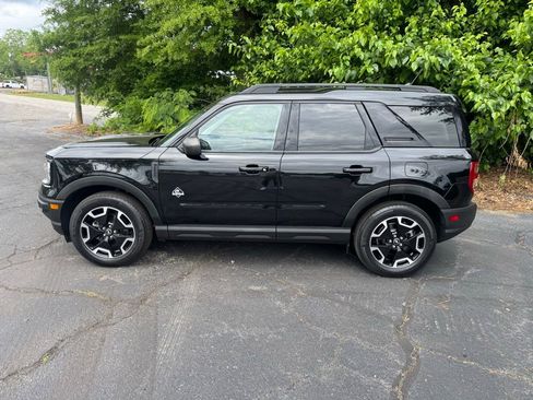 Used 2021 Ford Bronco Sport Outer Banks w/ Outer Banks Package (96D) AWD/4WD image 2