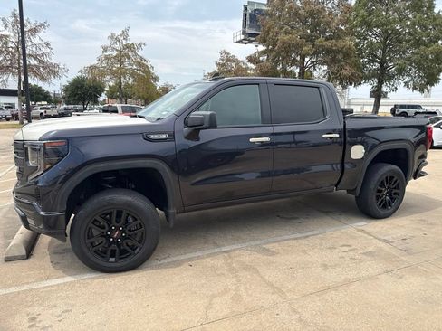 Used 2022 GMC Sierra 1500 Elevation w/ X31 Off-Road Package AWD/4WD image 1