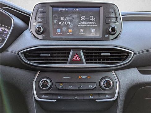 Used 2019 Hyundai Santa Fe SE image 11