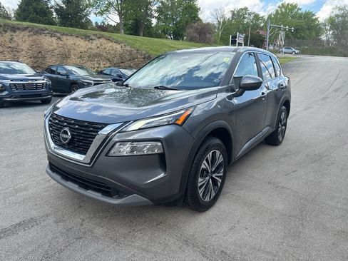 Used 2023 Nissan Rogue SV AWD/4WD image 7