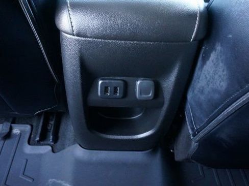 Used 2018 Chevrolet Colorado LT w/ LT Convenience Package image 35