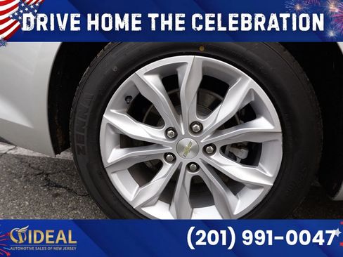 Used 2020 Chevrolet Malibu LT FWD image 12