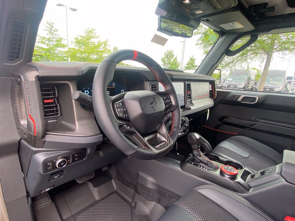 New 2026 Ford Bronco Raptor w/ Interior Carbon Fiber Pack AWD/4WD image 8