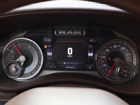 Used 2019 RAM 2500 Limited AWD/4WD image 15