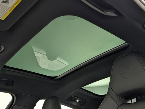 New 2026 Porsche Panamera image 30