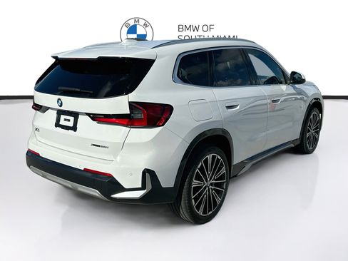 Used 2025 BMW X1 xDrive28i w/ Convenience Package AWD/4WD image 7