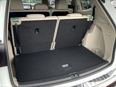 New 2025 Volkswagen Atlas SE image 22