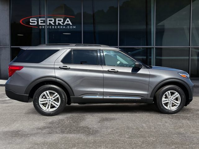 Used 2021 Ford Explorer XLT w/ Equipment Group 202A AWD/4WD image 6
