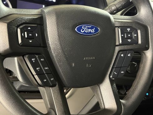 Used 2022 Ford F250 XLT w/ XLT Premium Package AWD/4WD image 44