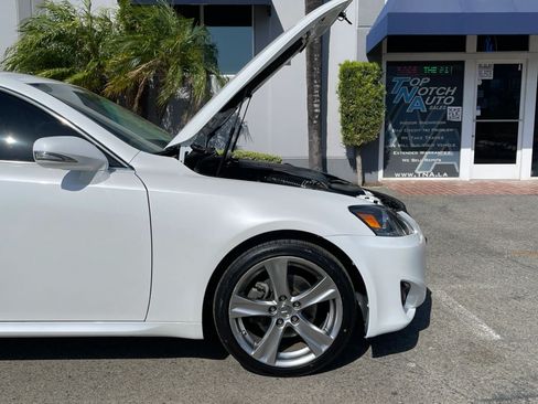 Used 2013 Lexus IS 250 w/ Premium Pkg Value Edition RWD image 34