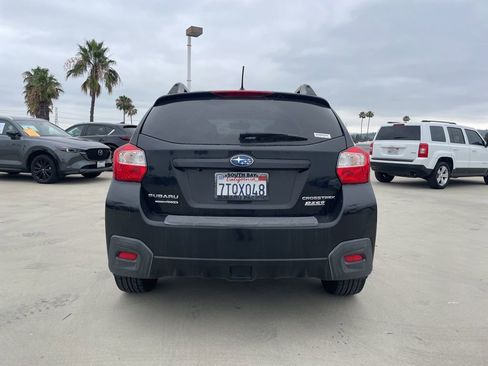 Used 2016 Subaru Crosstrek 2.0i Premium w/ Moonroof Package AWD/4WD image 3