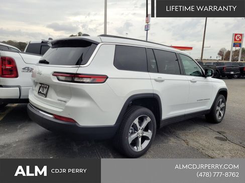 New 2025 Jeep Grand Cherokee L Limited AWD/4WD image 16