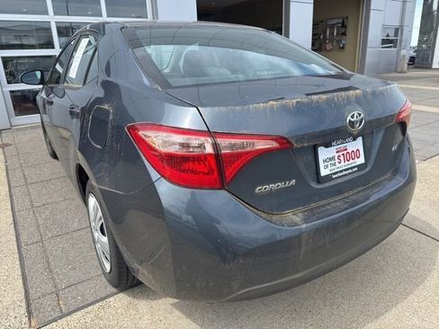 Used 2018 Toyota Corolla LE FWD image 5