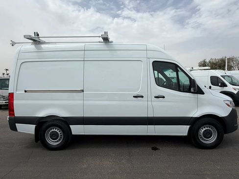 Used 2024 Mercedes-Benz Sprinter 2500 w/ Acoustic Package image 7