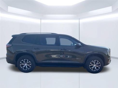 Used 2024 GMC Acadia AT4 w/ Luxury Package AWD/4WD image 5