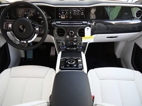 New 2026 Rolls-Royce Cullinan Black Badge AWD/4WD image 4