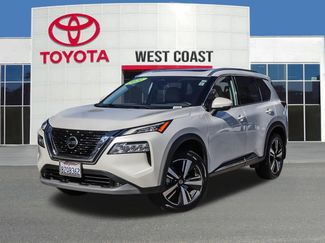 Used 2021 Nissan Rogue SL video 1