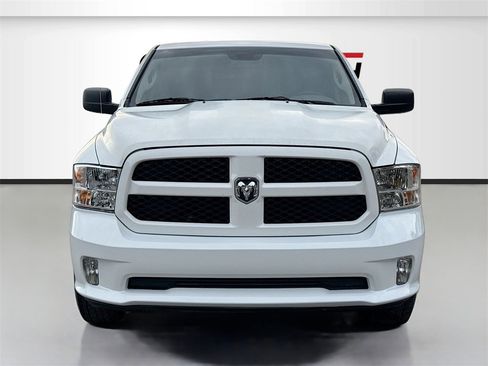 Used 2018 RAM 1500 Express image 2