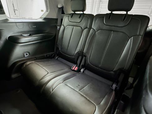 Used 2023 Jeep Grand Cherokee L Limited w/ Luxury Tech Group II AWD/4WD image 29