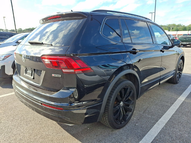 Used 2021 Volkswagen Tiguan SE R-Line AWD/4WD image 6