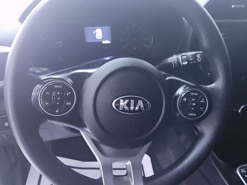 Used 2020 Kia Soul FWD image 14