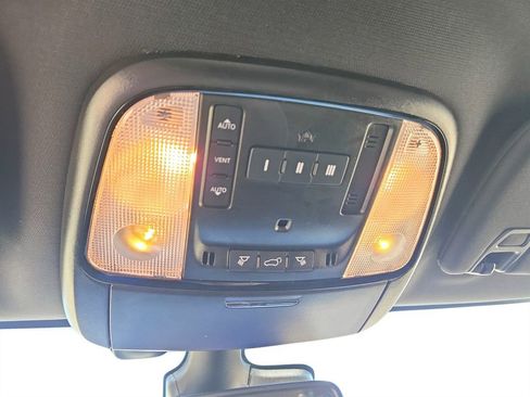 Used 2025 Dodge Durango R/T AWD/4WD image 22