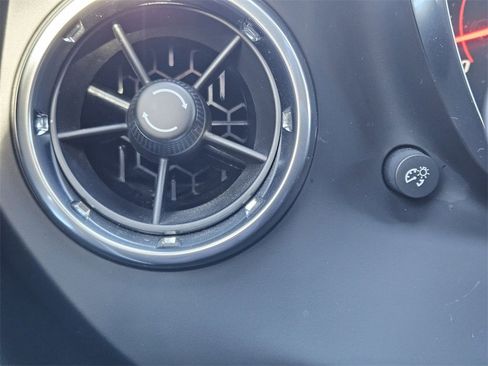 Used 2020 Chevrolet Camaro SS image 21