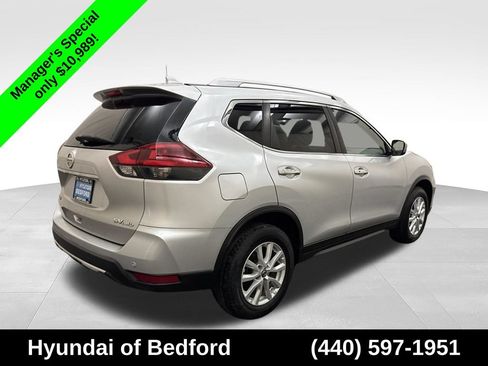Used 2019 Nissan Rogue SV AWD/4WD image 5