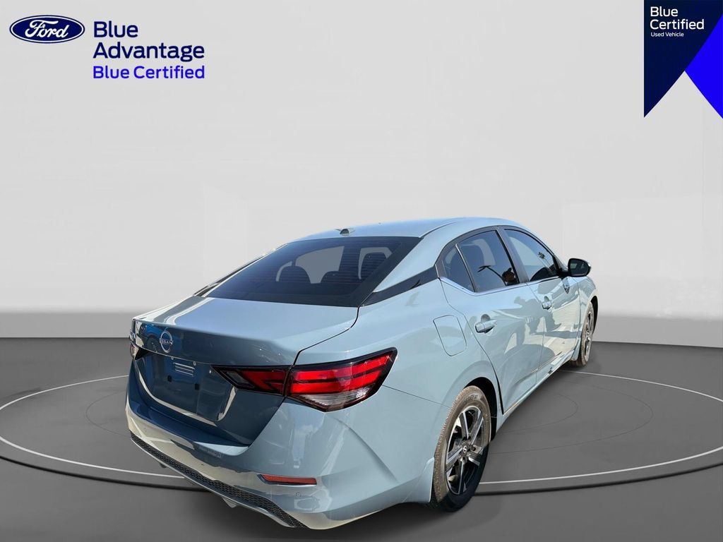 Used 2025 Nissan Sentra SV FWD image 5
