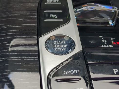 New 2026 BMW X7 M60i image 29