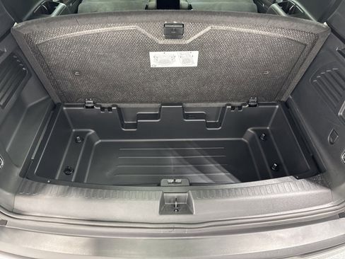 Used 2024 Chevrolet Traverse Z71 w/ Enhanced Driving Package image 43