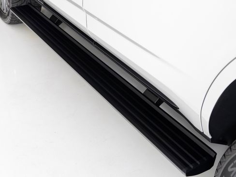 Used 2023 Cadillac Escalade V image 58