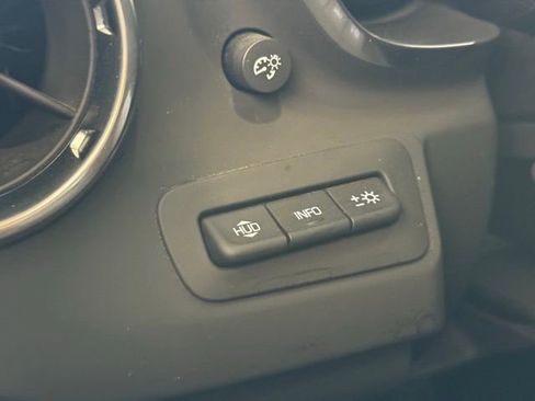 Used 2018 Chevrolet Camaro SS RWD image 27