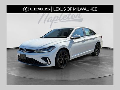 Used 2025 Volkswagen Jetta SE w/ Black Wheel Package