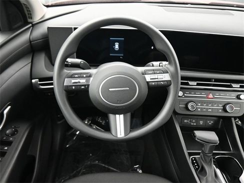 New 2026 Hyundai Tucson SE image 13