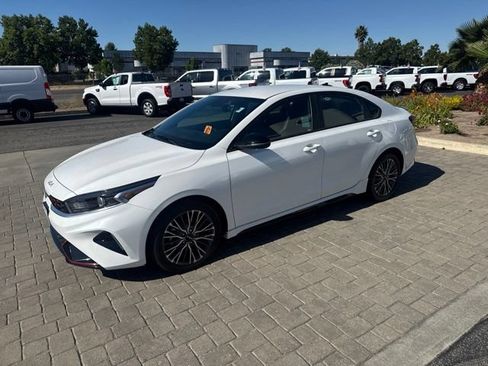 Used 2023 Kia Forte GT-Line FWD image 4